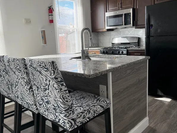 6135 Vine St APT 3, Philadelphia, PA 19139