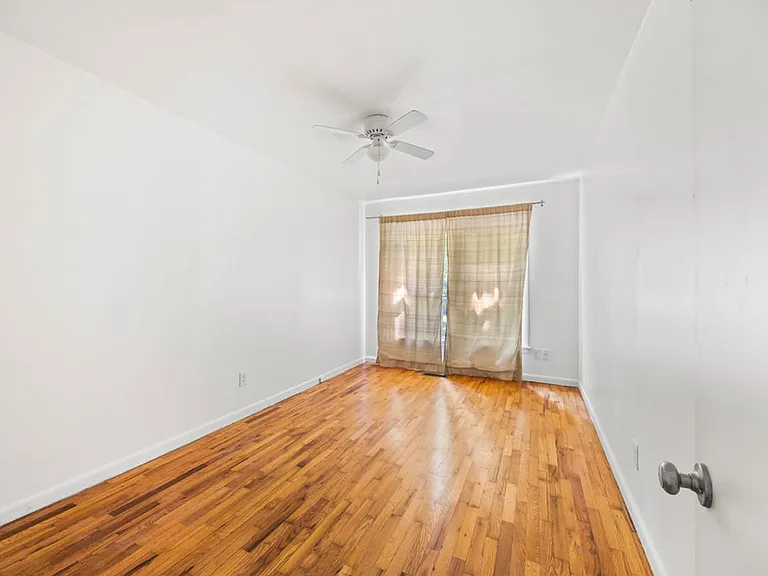 2445 W Mount Comfort Rd — Photo 8