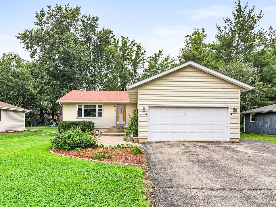 1st image of 699 Karen Dr