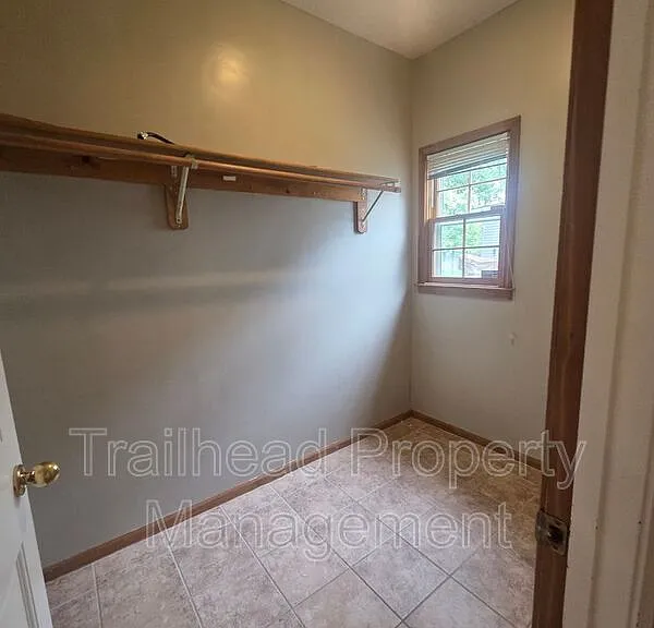 14002 Goodman St — Photo 16