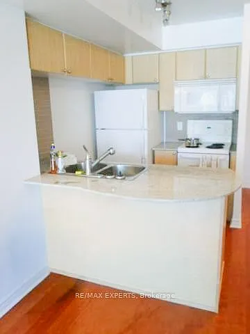 763 Bay St #2914 — Photo 11
