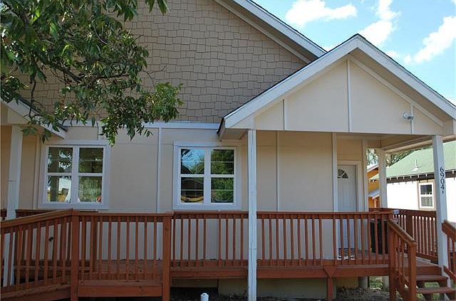 1st image of 6904 Carver Ave #A