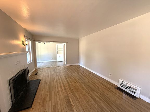 2nd image of 191 E Washington Ave