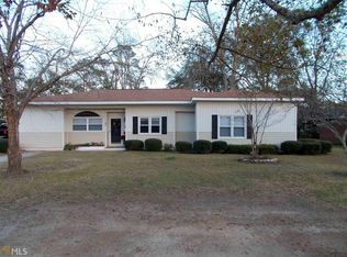 345 S Rountree St, Metter, GA 30439