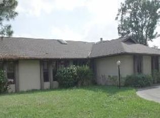 2285 SE Abcor Rd, Port Saint Lucie, FL 34952