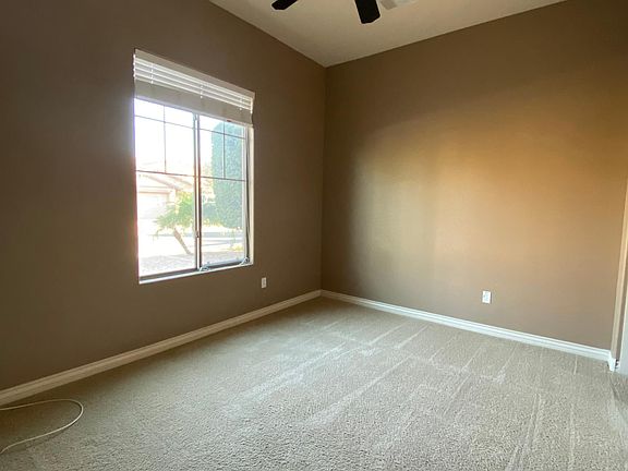 4th image of 3335 E Grand Canyon Dr