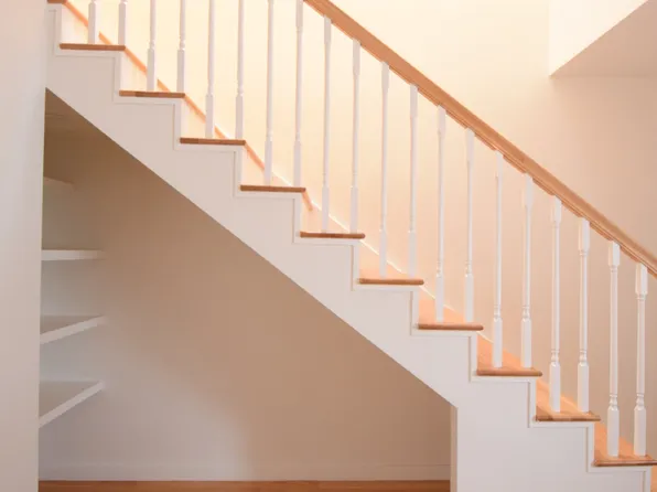 87 South Elliott Place image 10 of 17