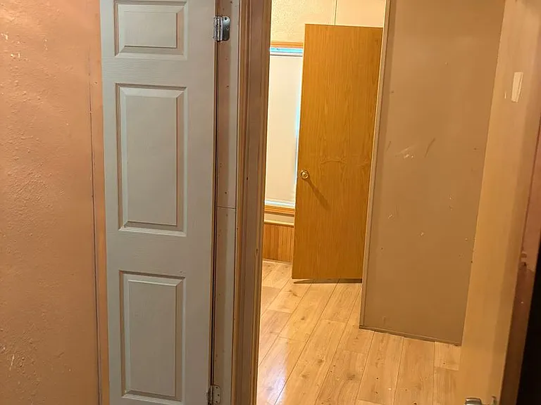 300 Hickory St — Photo 23