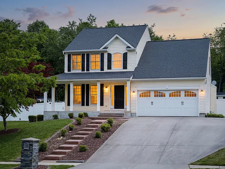 64 River View Dr — Photo 2