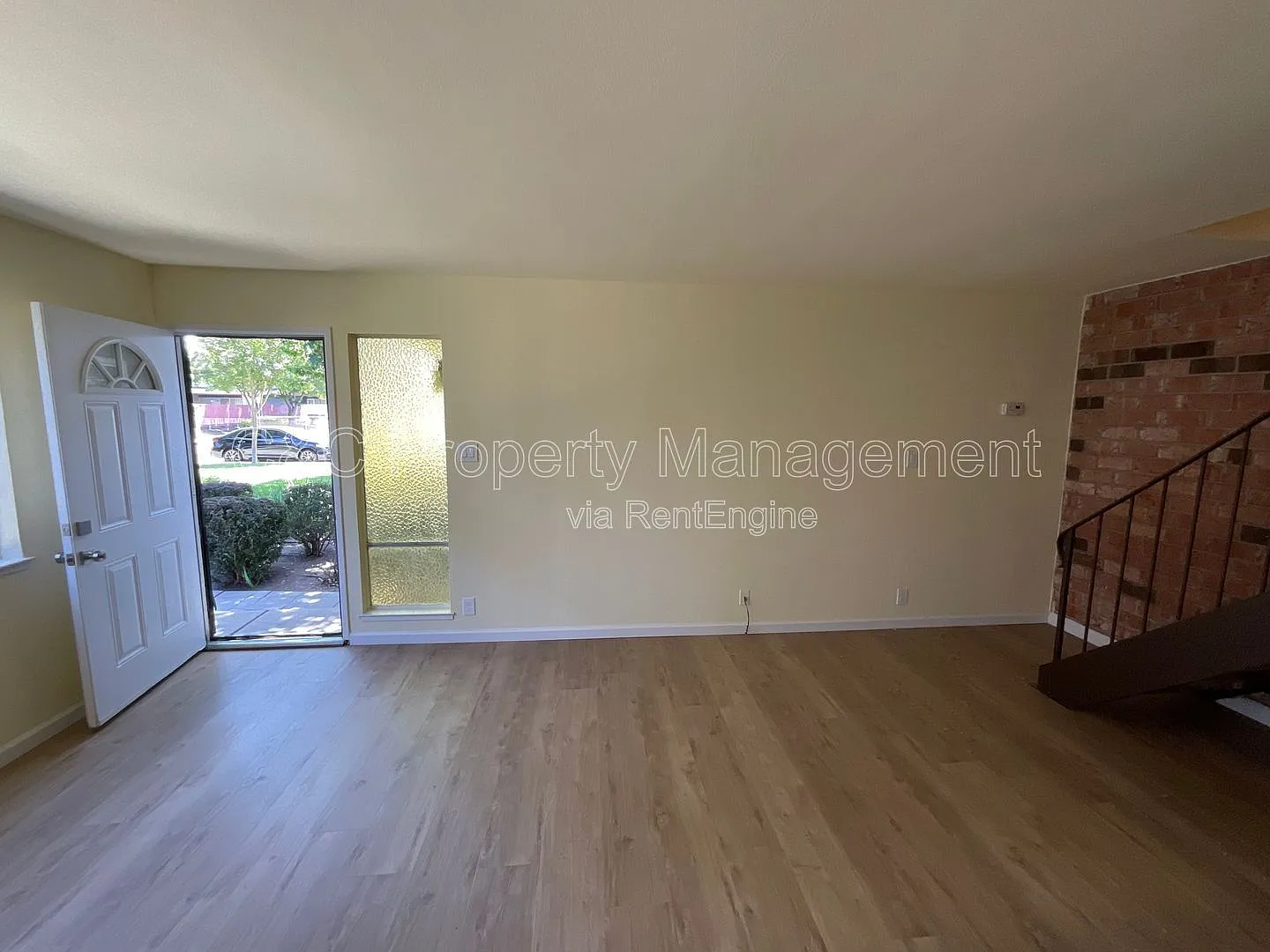 2 bed, 1.0 bath, 903 sqft, $2,895 — Photo 3