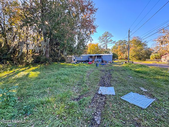 2nd image of 5842 DUNMIRE Avenue