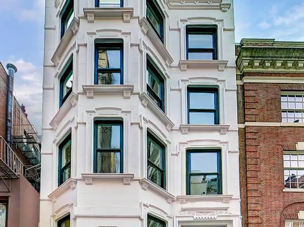 18 East 69th Street