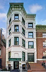 18 East 69th Street in Lenox Hill