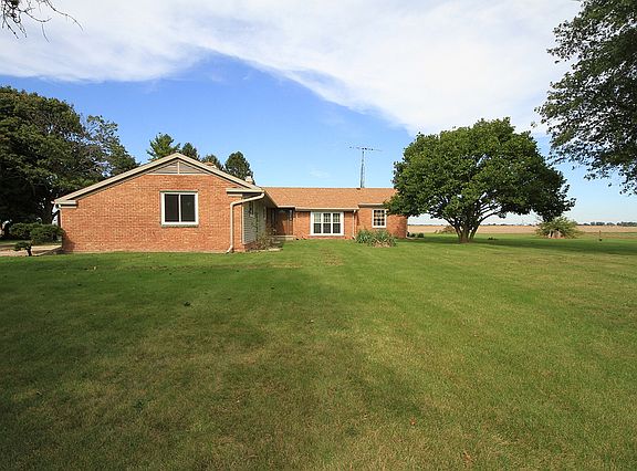 2nd image of 2690 Airport Rd