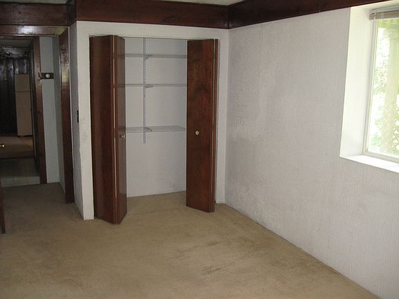 5th image of 11505 Dunlavy Ln APT 4