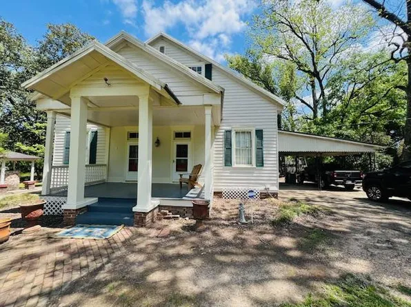 2104 Jewell Dr, McComb, MS 39648