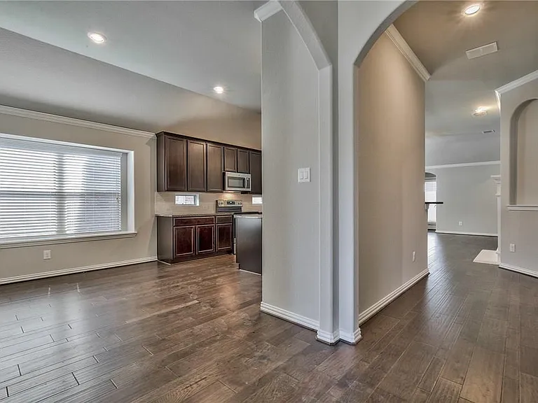 426 George Dr — Photo 5