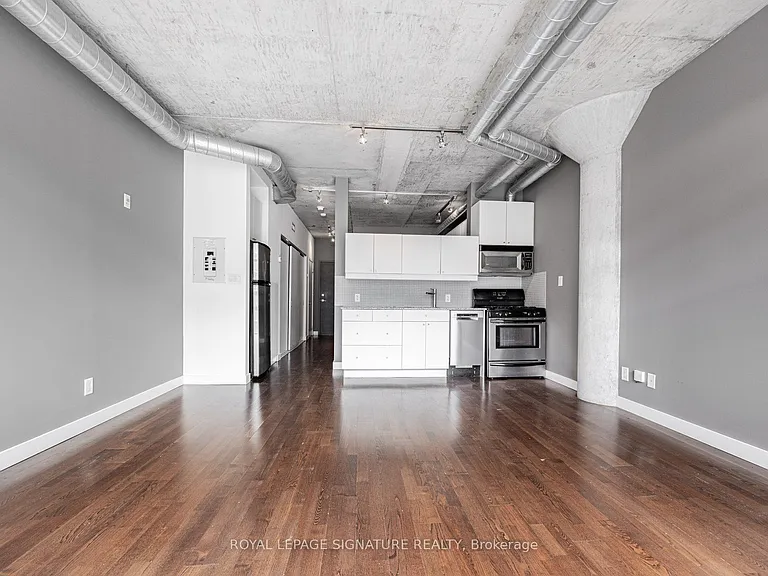 42 Camden St #605 — Photo 2