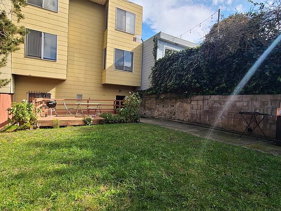 4th image of 716 Vermont St #2