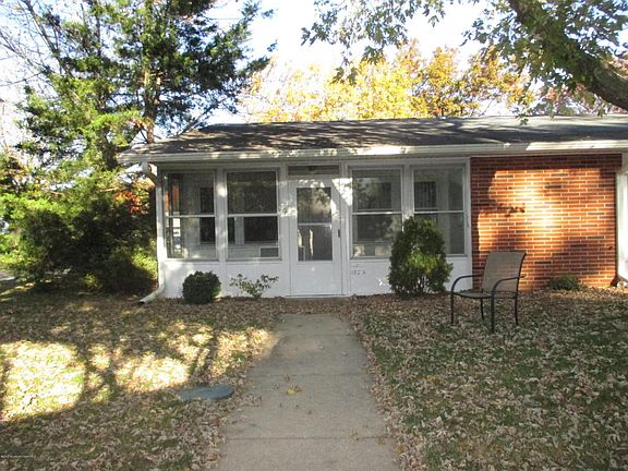 2nd image of 102A Edinburgh Ln #102A