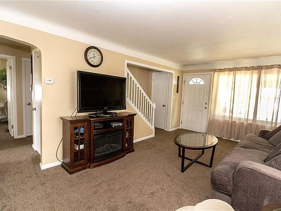 5th image of 29280 Oakdale Rd