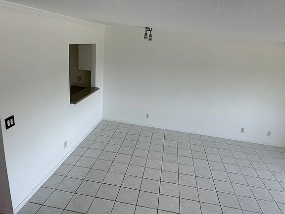4th image of 96 Old Colony Ave #355