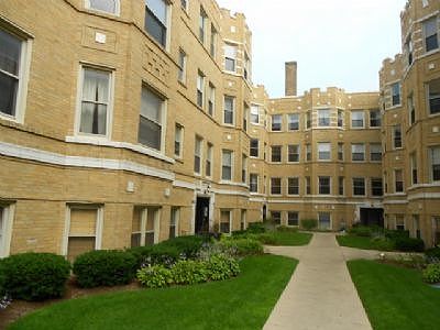 3rd image of 1632 W Columbia Ave APT 2S
