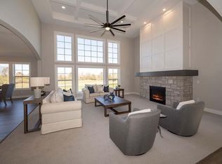 4042 Hawthorn Farm Ct, Nashotah, WI 53058