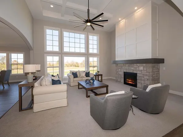 4042 Hawthorn Farm COURT, Nashotah, WI 53058
