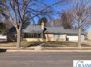 844 South Ave, North Mankato, MN 56003