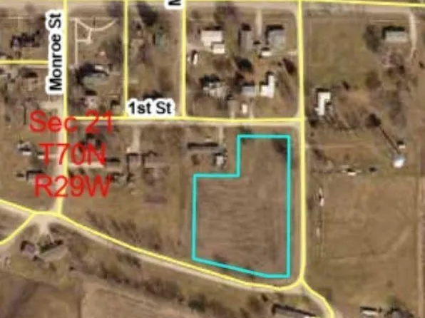 304 E 1st St, Tingley, IA 50863