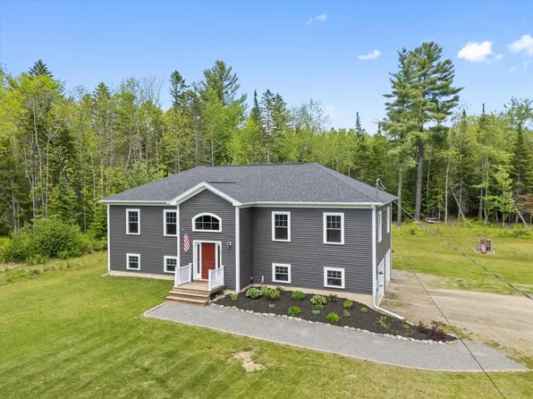 45 Doughty Boulevard, Levant, ME 04456