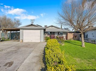 672 N Smith Rd, Tipton, CA 93272