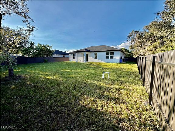 2nd image of 2709 Darlene Pl