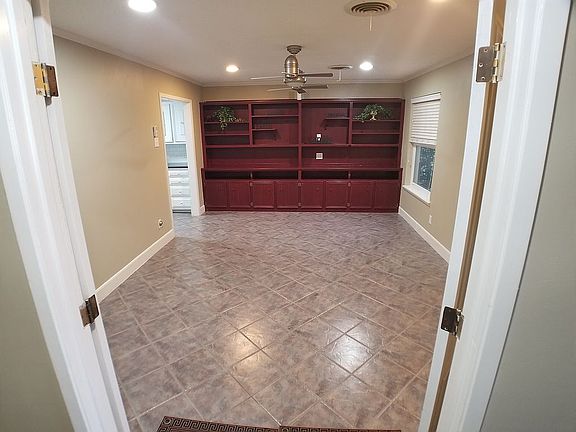 3rd image of 3433 High Meadows Dr