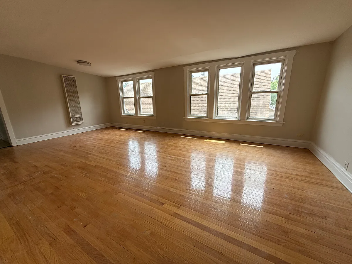 Building Photo - 4913 N Moody Ave #2
