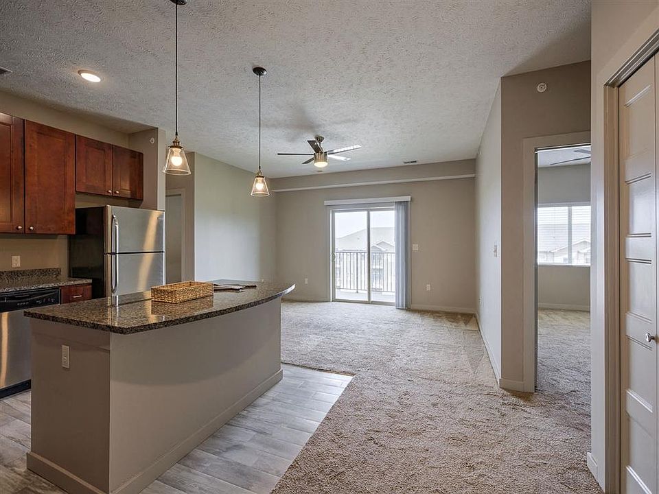 Unit kitceh and living room at Avenue 204.