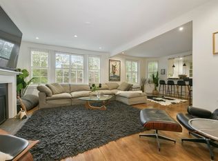 8 W Hill Pl APT 3, Boston, MA 02114