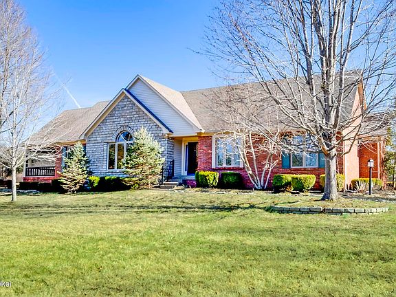 2nd image of 5605 Chenoweth Run Rd