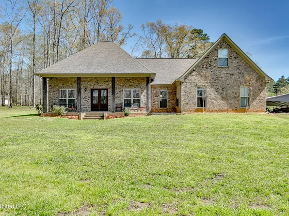 1317 Star Rd, Brandon, MS 39042