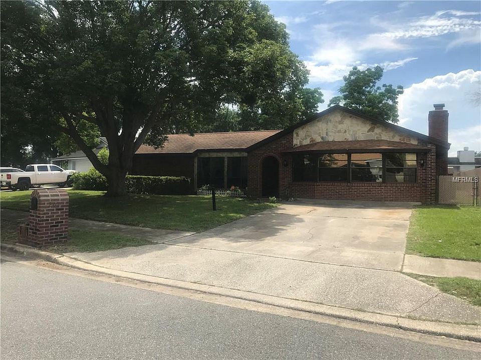 1st image of 207 Odham Dr