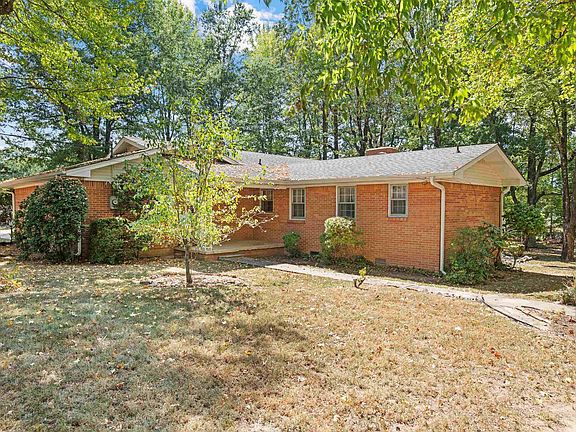 4th image of 1609 Campground Rd