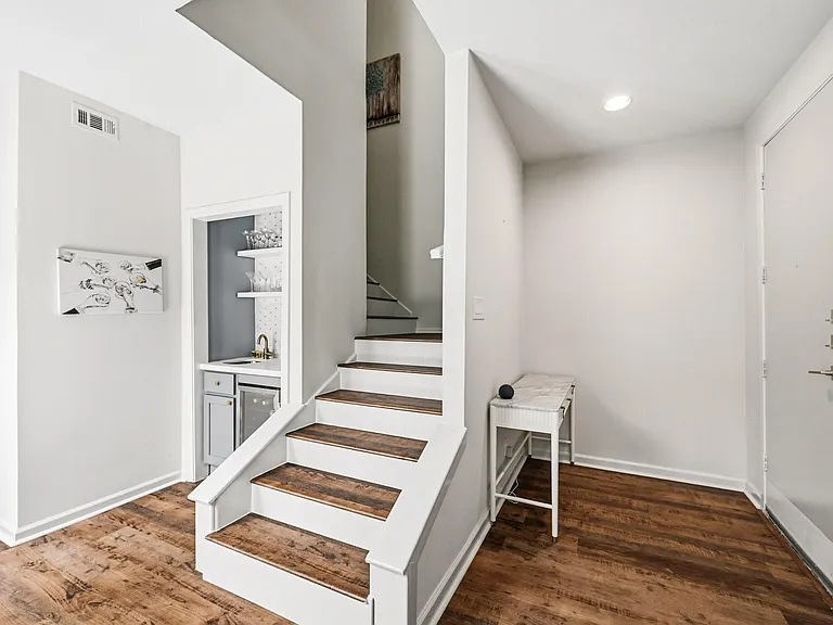 1116 Bering Dr #25 — Photo 11