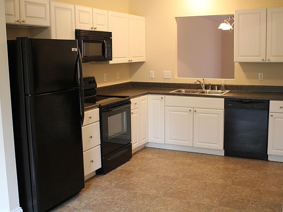 5th image of 2112 Drummond Dr