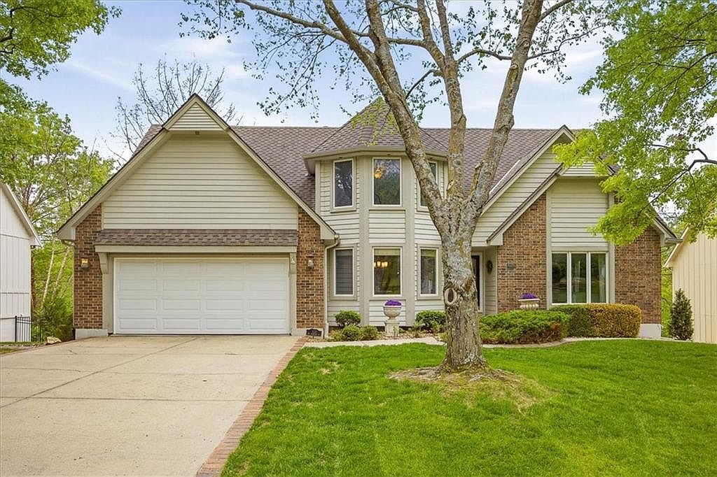 920 NW High Point Dr, Lees Summit, MO 64081 | Zillow