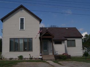 220 S Palmyra St, Cheboygan, MI 49721