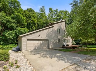 8395 Five Mile Rd NE, Ada, MI 49301