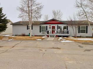 909 Eagle Ave, Kremmling, CO 80459