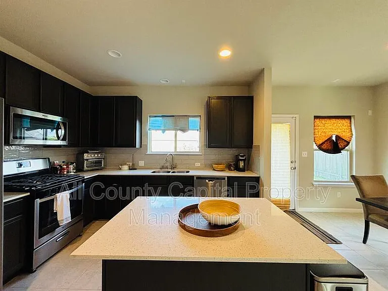 12605 Albatross Pass — Photo 8