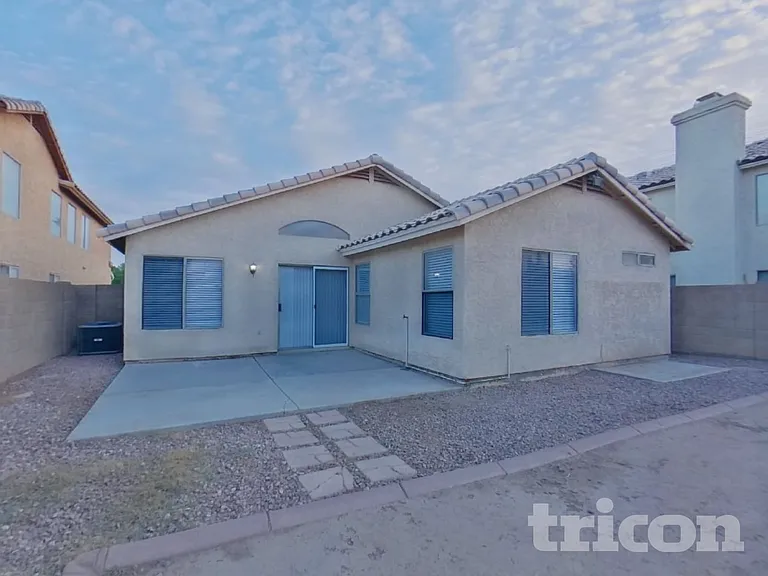 1612 E Barbarita Ave — Photo 16